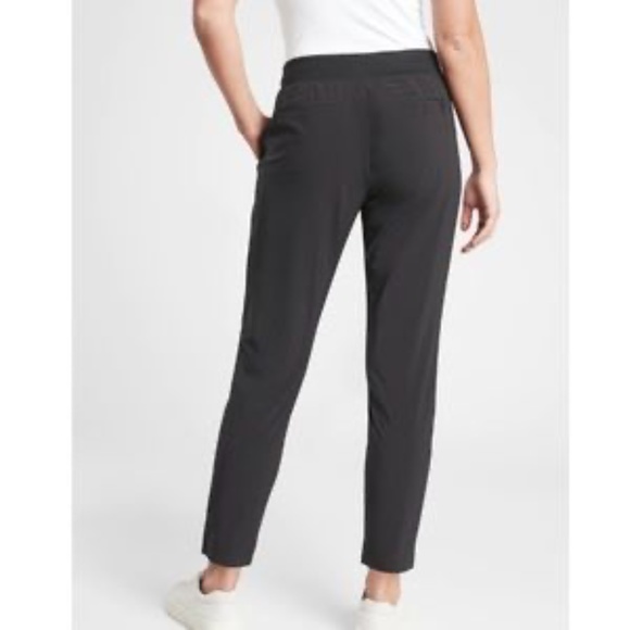 ATHLETA Women's BROOKLYN ANKLE BLACK Pants Size 6 - Picture 3 of 7